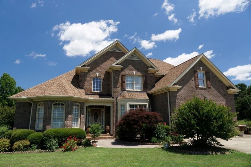 2441 Baileys Landing Dr, Raleigh, NC 27606