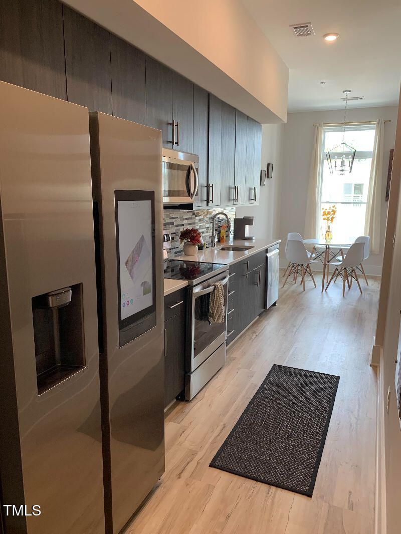 2441 Campus Shore #402, Raleigh, NC 27606