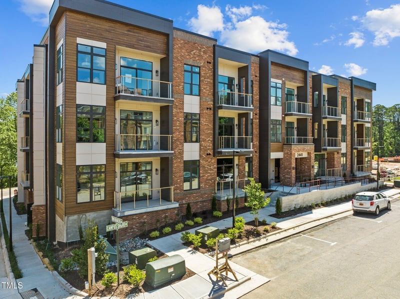 2441 Campus Shore #402, Raleigh, NC 27606
