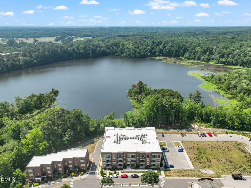 2441 Campus Shore Dr #109, Raleigh, NC 27606