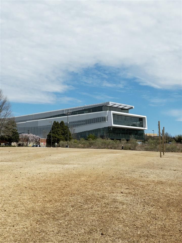 2441 Campus Shore Dr #209, Raleigh, NC 27606