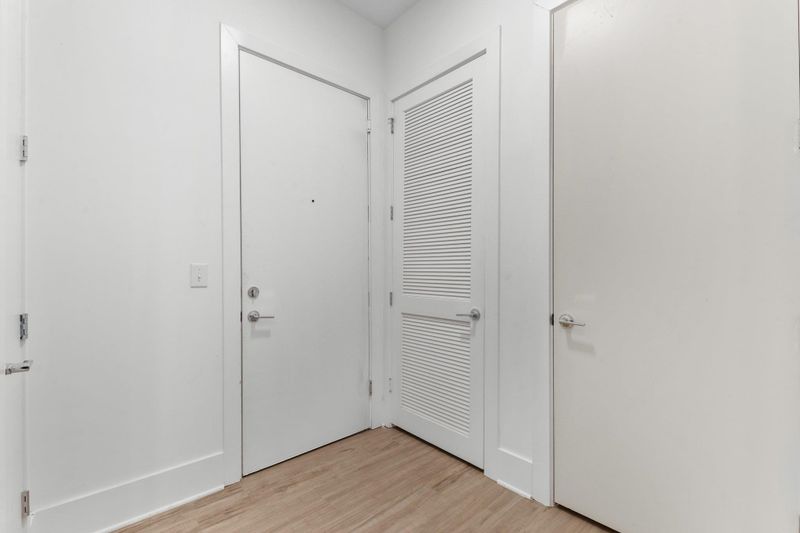 2441 Campus Shore Dr #210, Raleigh, NC 27606