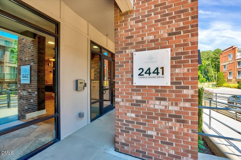 2441 Campus Shore Dr #307, Raleigh, NC 27606
