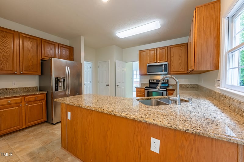 2441 Deanwood Dr, Raleigh, NC 27615