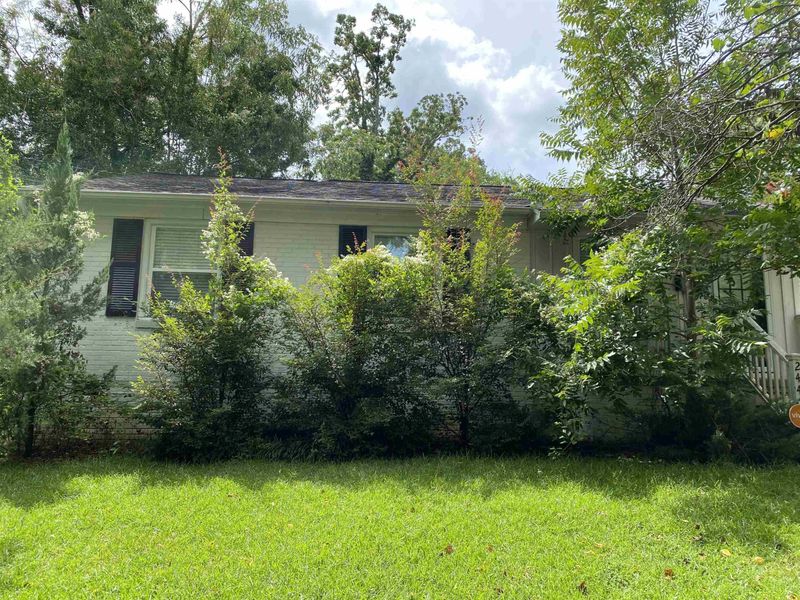 2444 Milburnie Rd, Raleigh, NC 27610
