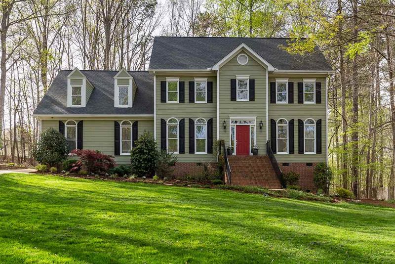 2444 Sunnystone Way, Raleigh, NC 27613