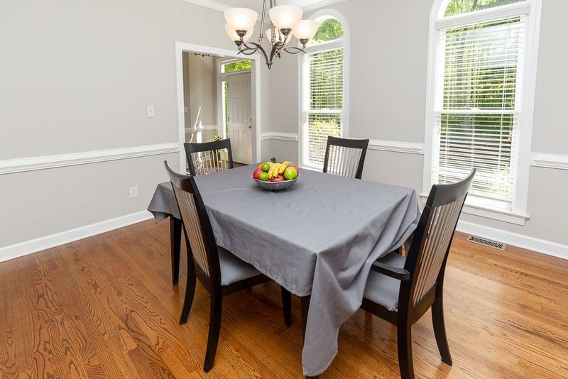 2444 Sunnystone Way, Raleigh, NC 27613