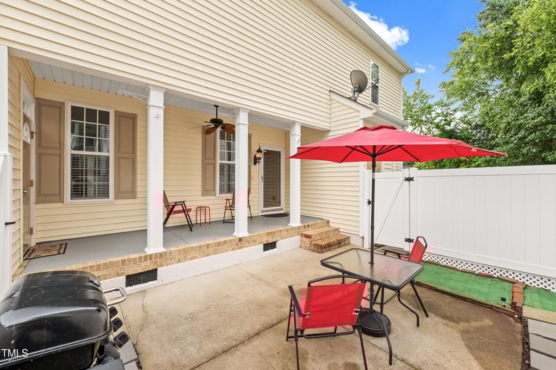 2445 Sapphire Valley Dr, Raleigh, NC 27604