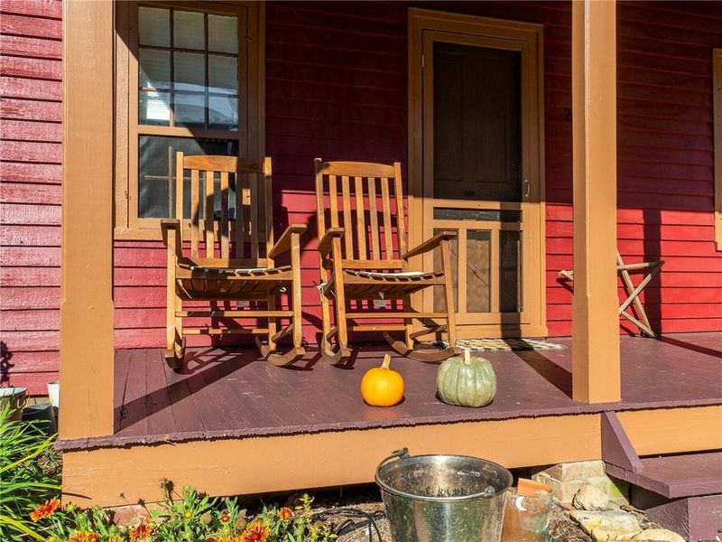 2446 Glencoe St, Burlington, NC 27217