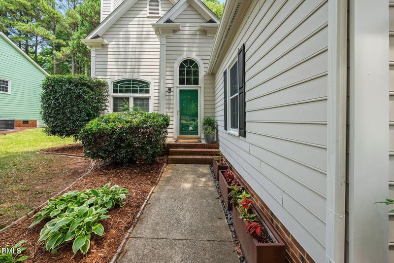2449 Deanwood Dr, Raleigh, NC 27615