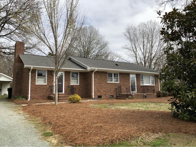 2449 Hoskins Rd, Burlington, NC 27215