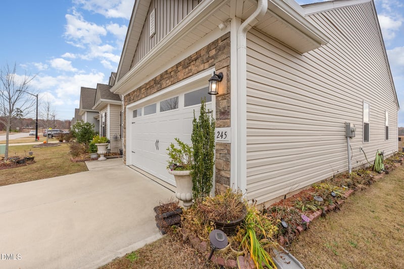 245 Access Dr, Youngsville, NC 27596