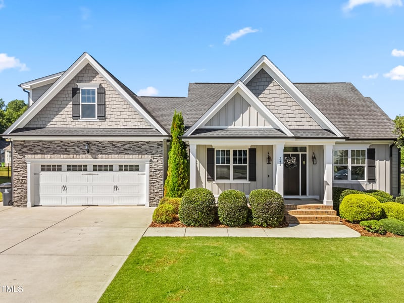 245 Beckwith Ave, Clayton, NC 27527
