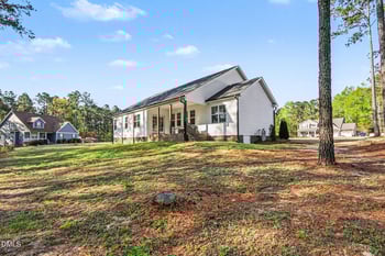 245 Creek Crossing Dr, Benson, NC 27504