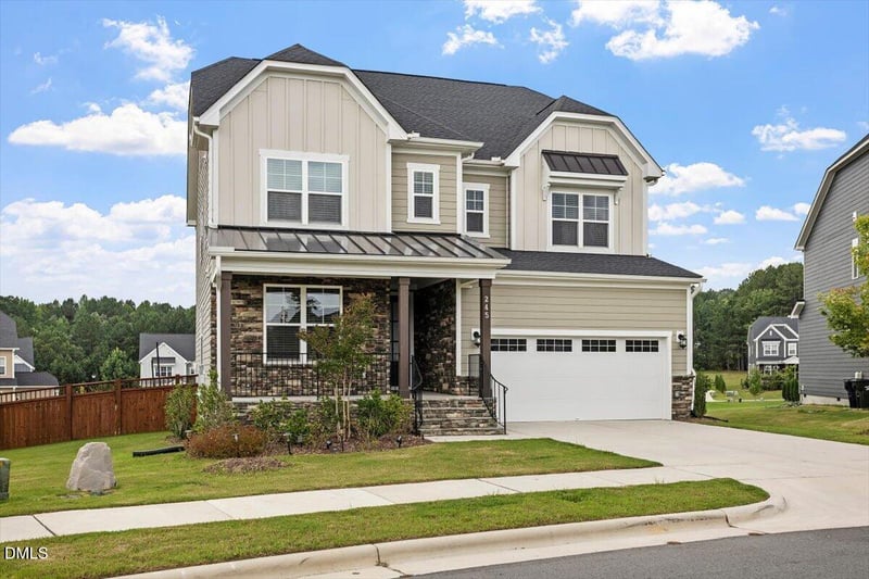 245 Crest Dr, Chapel Hill, NC 27517