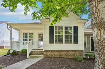 245 Highgate Cir, Wake Forest, NC 27587