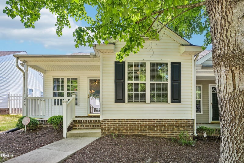 245 Highgate Cir, Wake Forest, NC 27587
