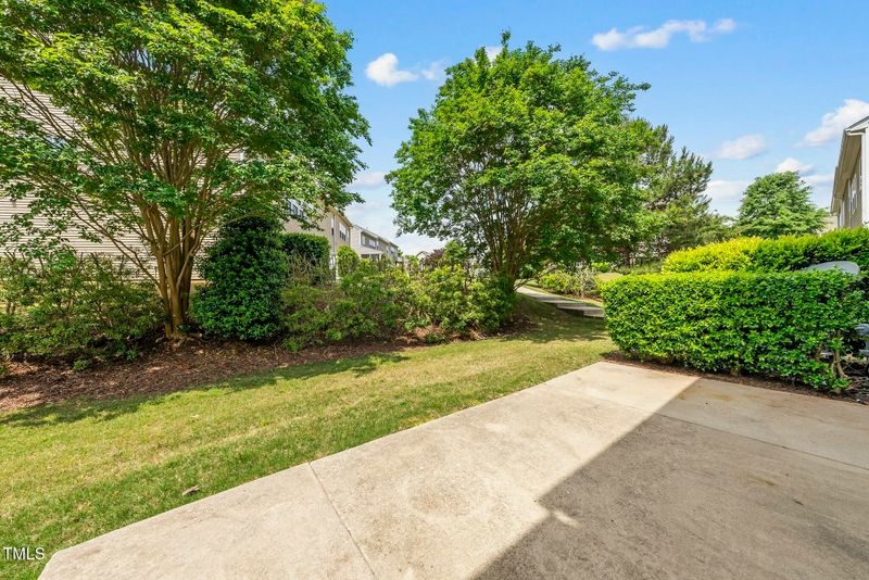 245 Kylemore Cir, Cary, NC 27513