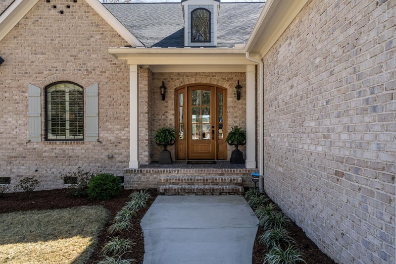 245 Lakeview Dr, Sanford, NC 27332
