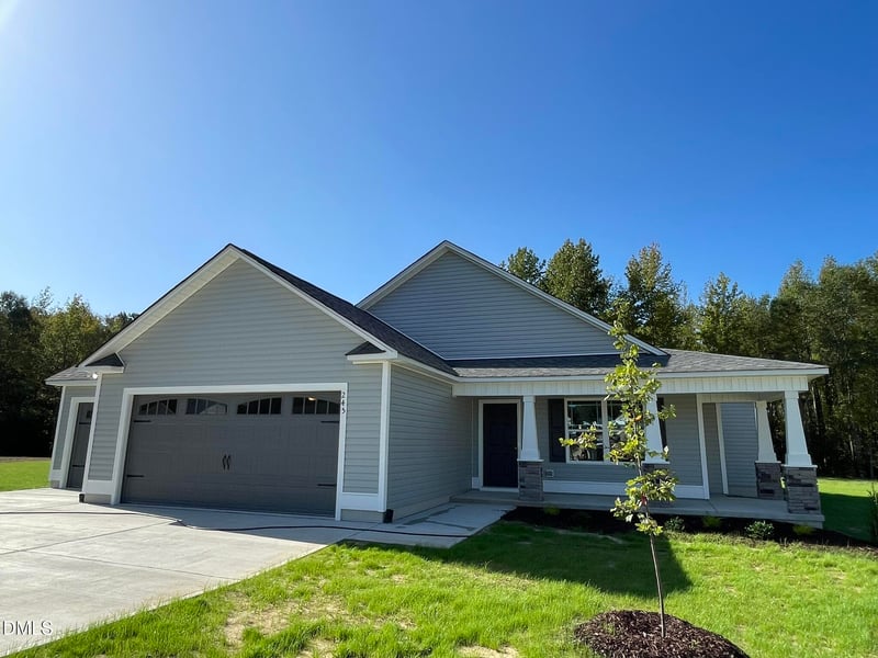 245 Mangrove Ct, Four Oaks, NC 27524