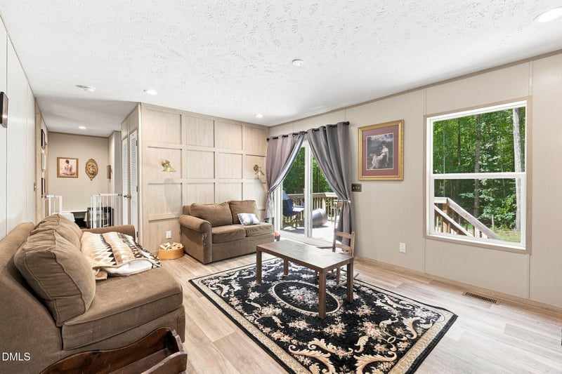 245 Oak Forest Ln, Franklinton, NC 27525