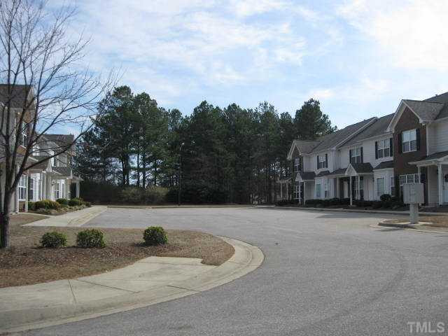 245 Old Dairy Rd, Clayton, NC 27520