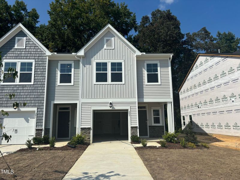 245 Peebles Dr #60, Smithfield, NC 27577