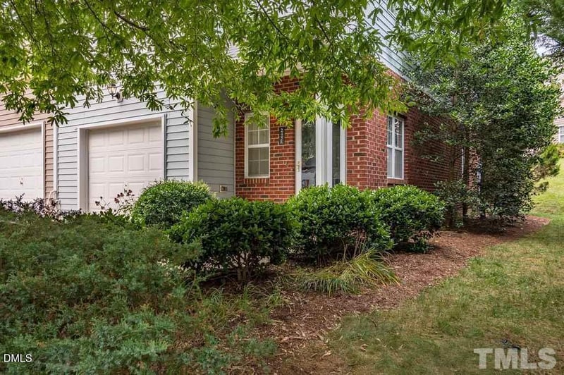 245 Plaza Dr #E, Chapel Hill, NC 27517