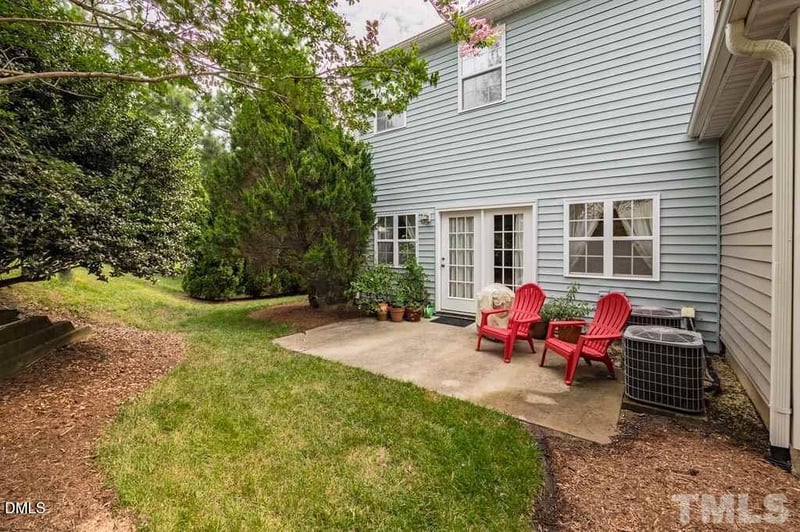 245 Plaza Dr #E, Chapel Hill, NC 27517
