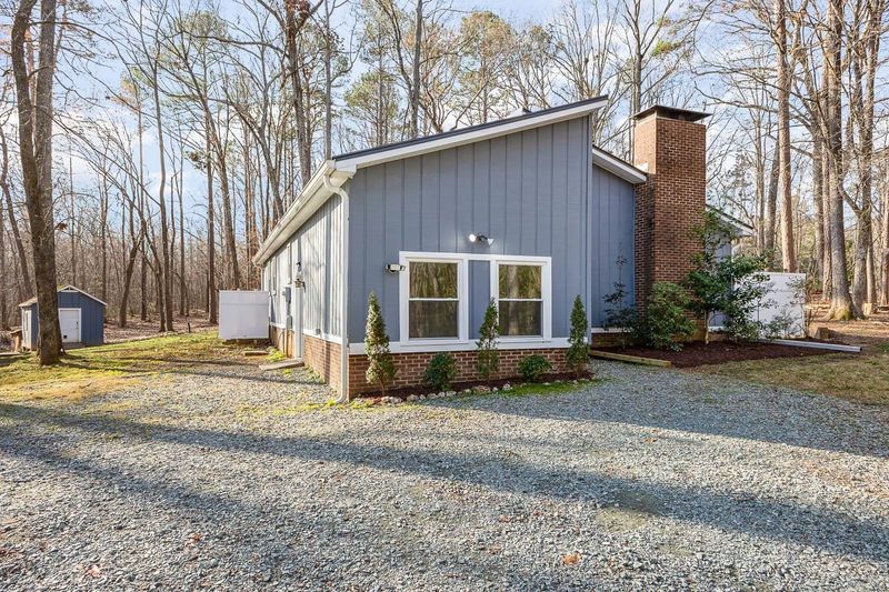 245 Roberson Creek Rd, Pittsboro, NC 27312