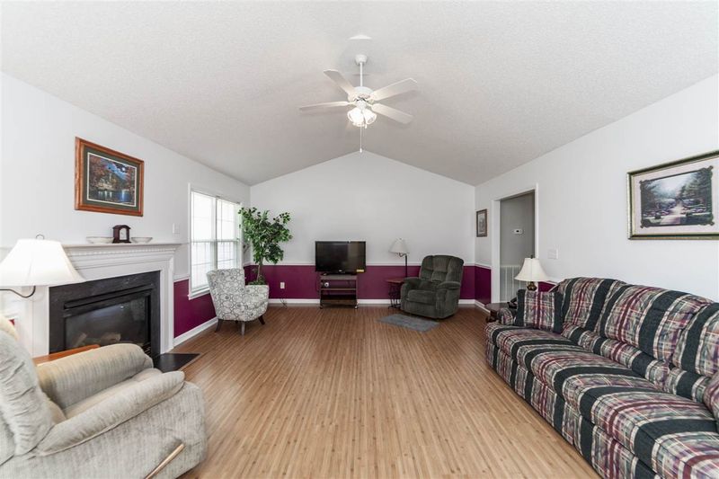 245 Skylar Ln, Four Oaks, NC 27524