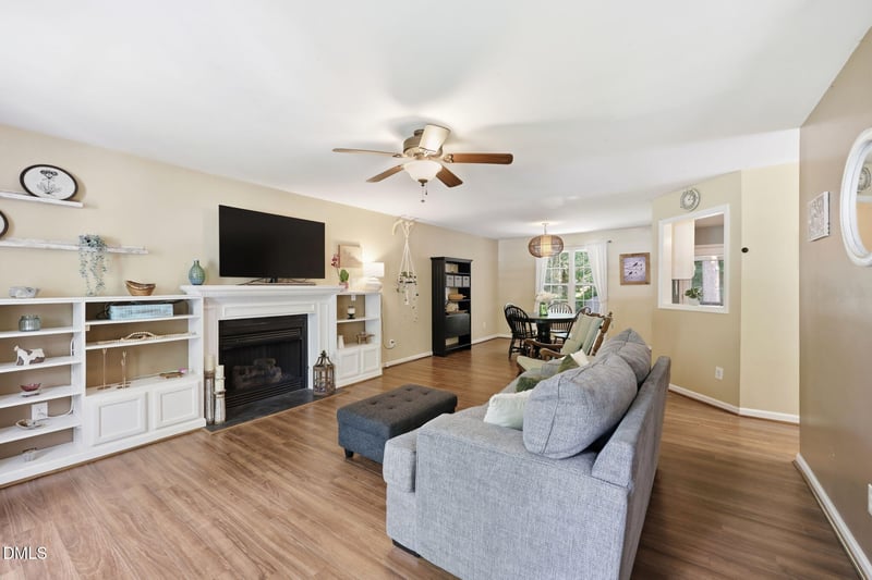 245 Walnut Creek Dr, Clayton, NC 27520