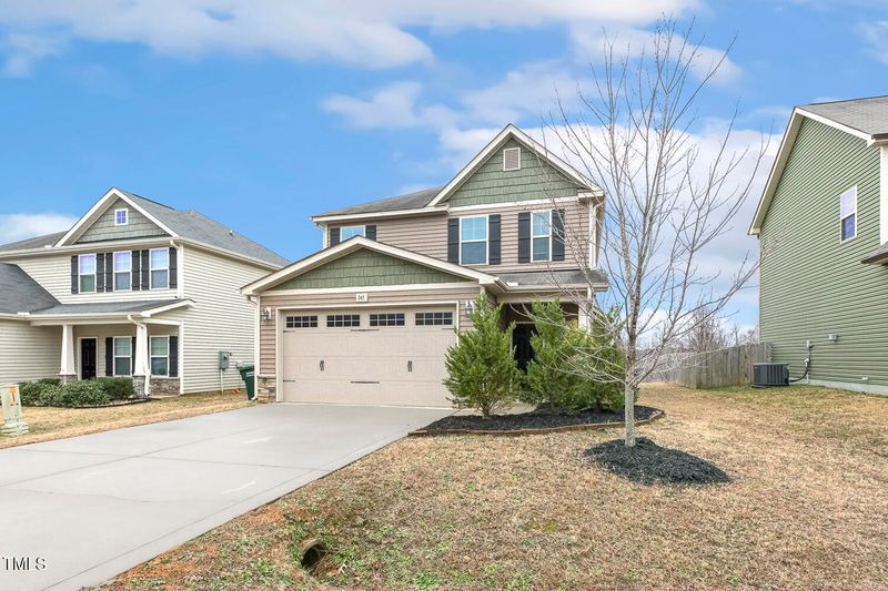 245 E Webber Ln, Clayton, NC 27527