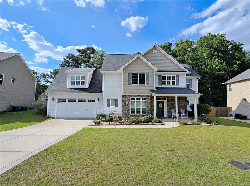 2450 Market Hill Dr, Fayetteville, NC 28306