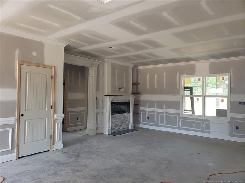 2453 Live Oak Dr, Fayetteville, NC 28306