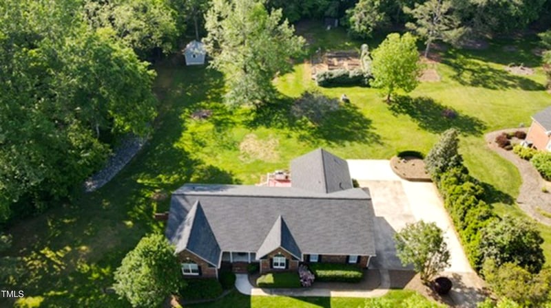 2457 Millbrook Dr, Haw River, NC 27258