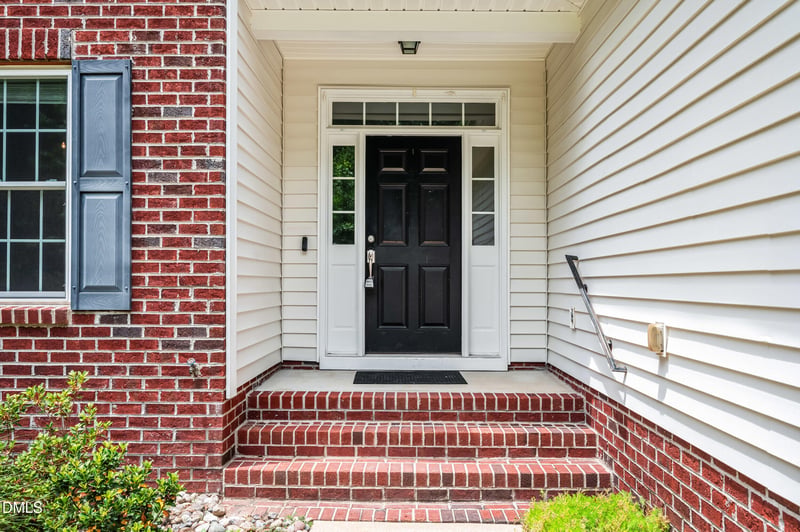 2458 Valley Dr, Clayton, NC 27520