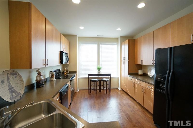 246 Duck Mill Cir, Cary, NC 27519