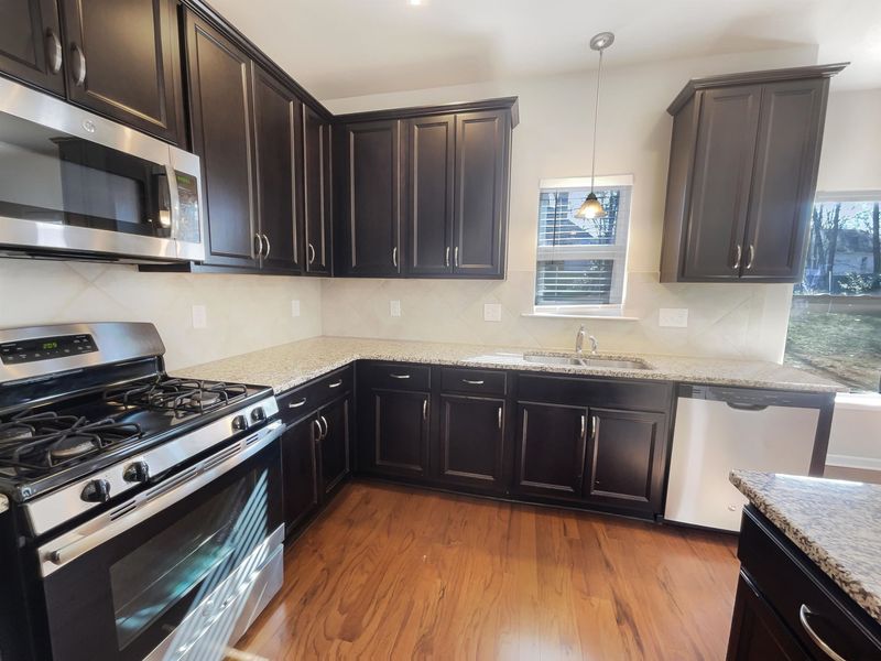 246 W Falcon Ct, Clayton, NC 27520