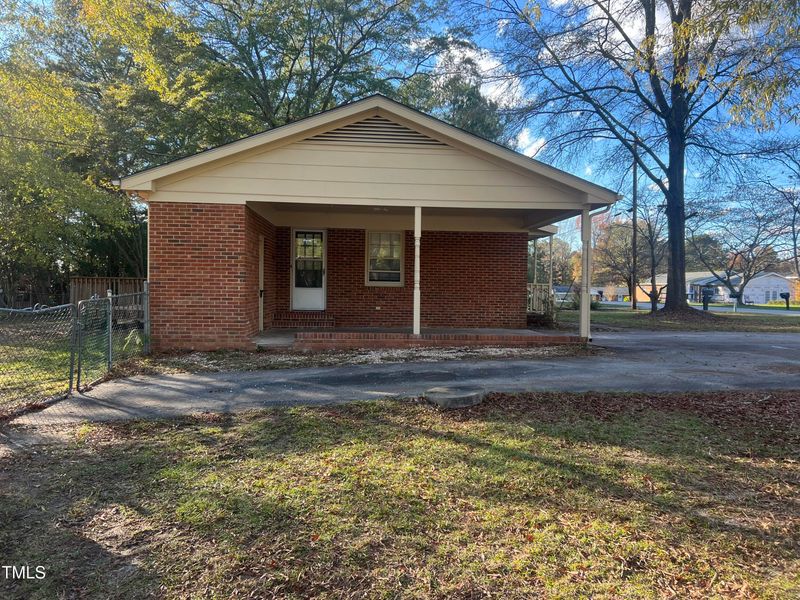 246 Lester St, Angier, NC 27501