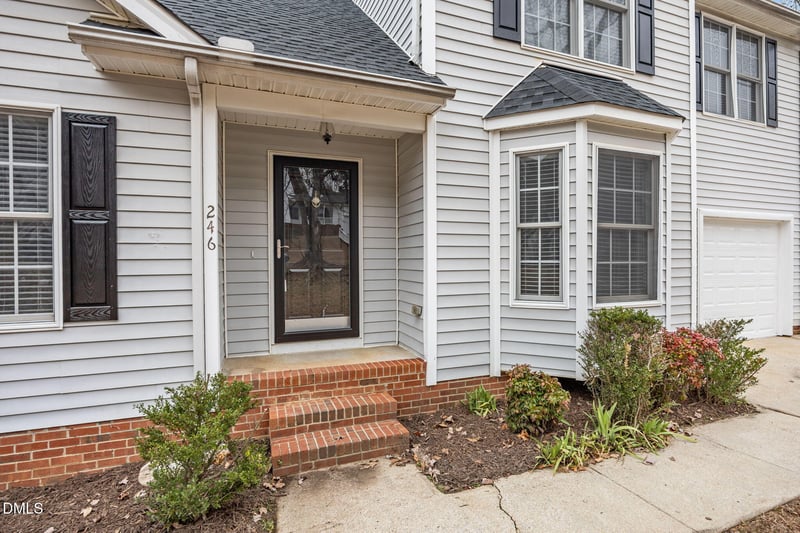 246 Tillamook Dr, Wake Forest, NC 27587