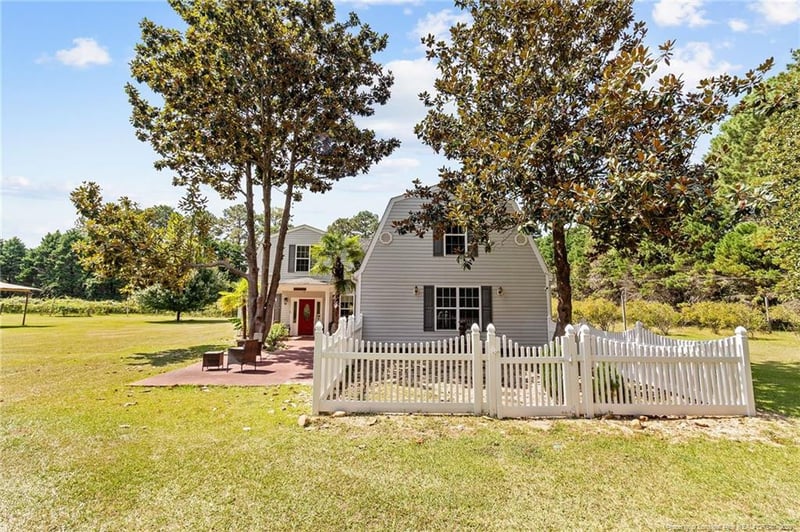 2460 H Bullard Rd, Hope Mills, NC 28348