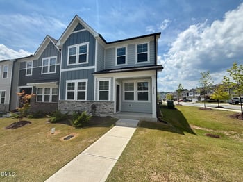 2460 E Hutch Ln, Apex, NC 27523