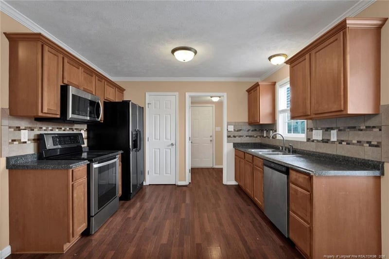 2460 Saltwood Dr, Fayetteville, NC 28306