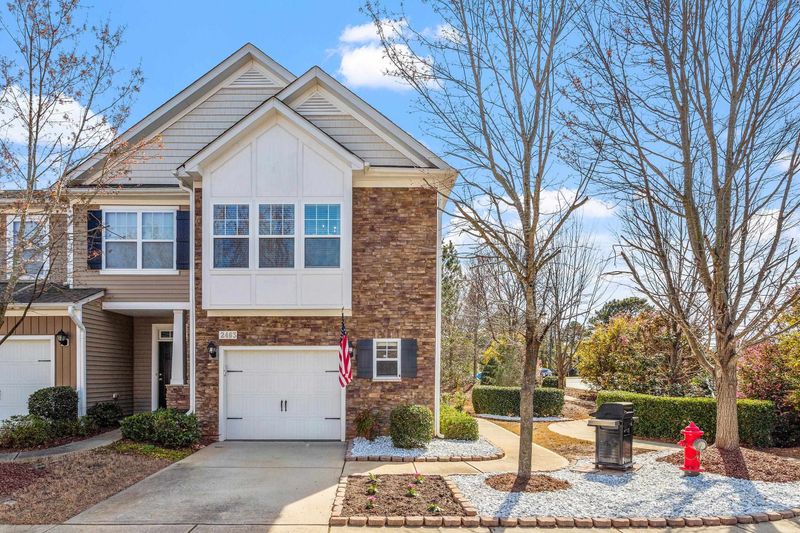2463 Memory Ridge Dr, Raleigh, NC 27606