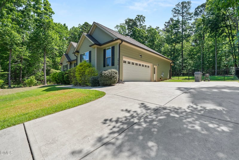 2464 Golden Forest Dr, Franklinton, NC 27525