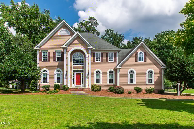 2464 Village Of Wakefield Dr, Zebulon, NC 27597