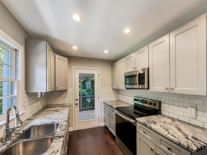 2468 Derby Dr, Raleigh, NC 27610