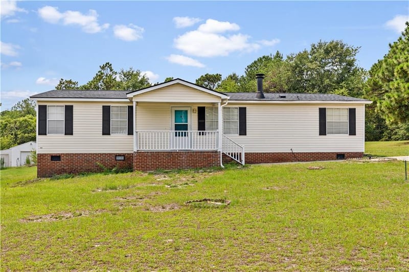 247 Eisler Dr, Lillington, NC 27546