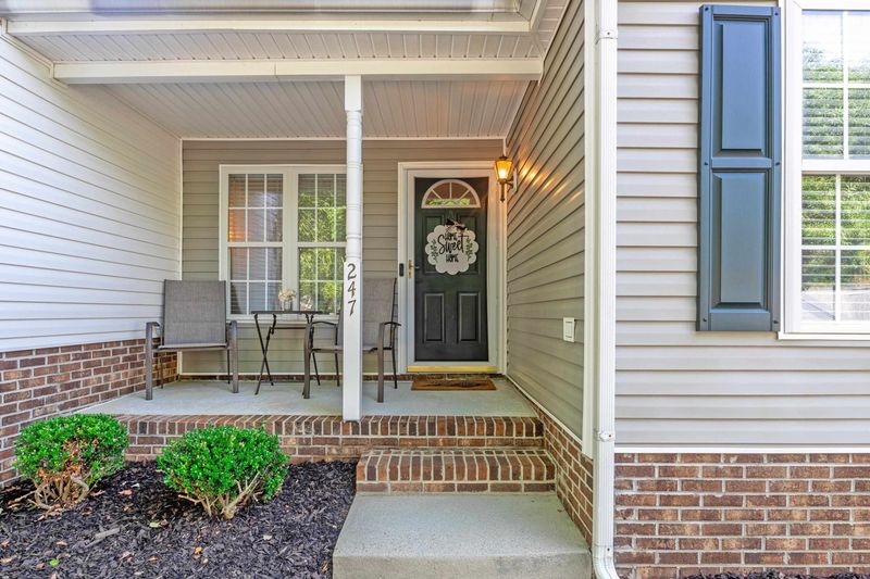 247 Highgate Cir, Wake Forest, NC 27587